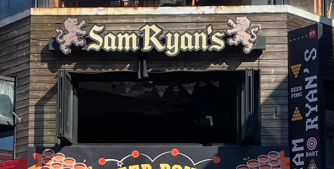 Sam Ryan's Sports Bar & Grill